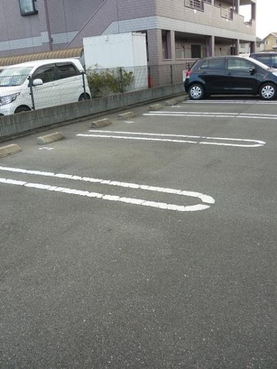 エピナール ララAの地図