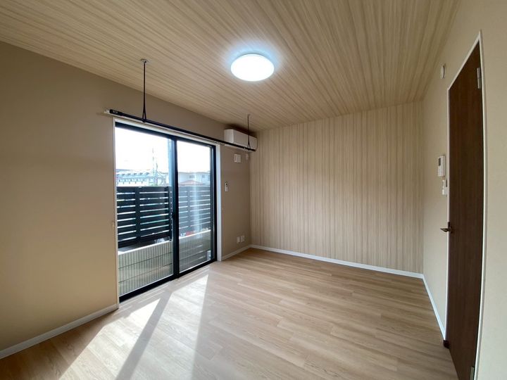 クレア コートの居間