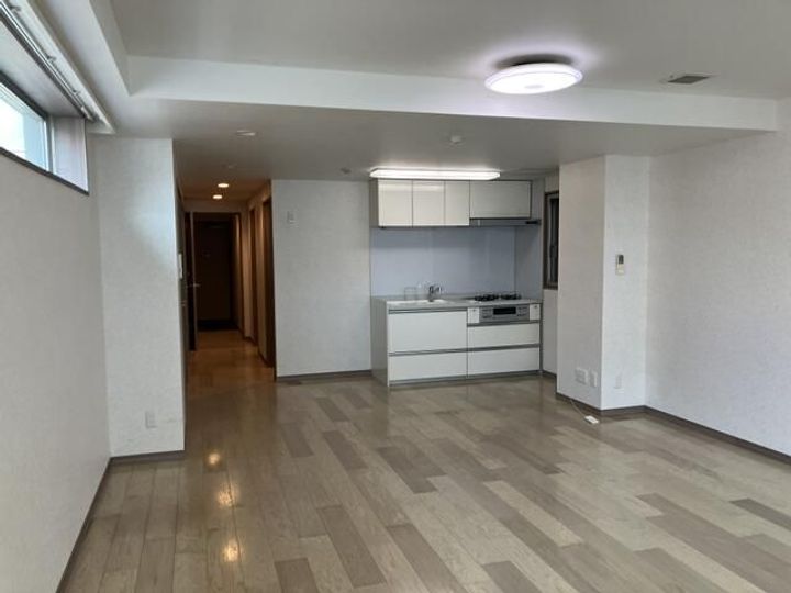 ルナ国分町ビルの外観