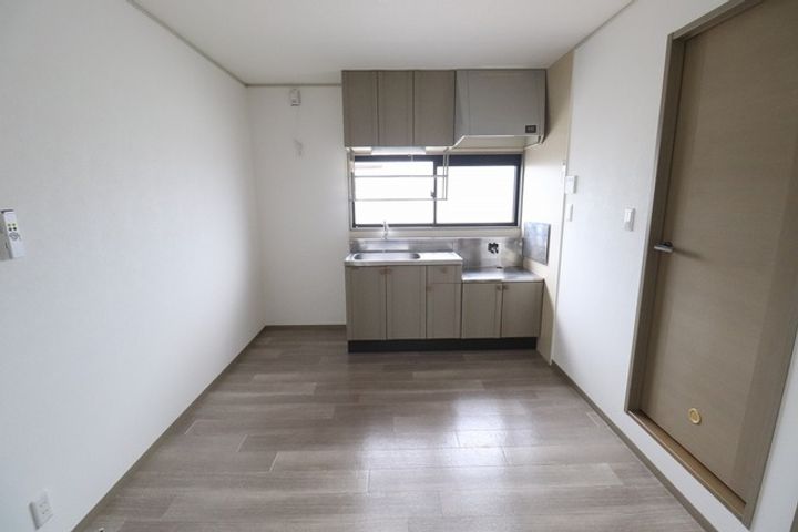 新潟県新潟市中央区新和4(アパート)の賃貸物件の内装