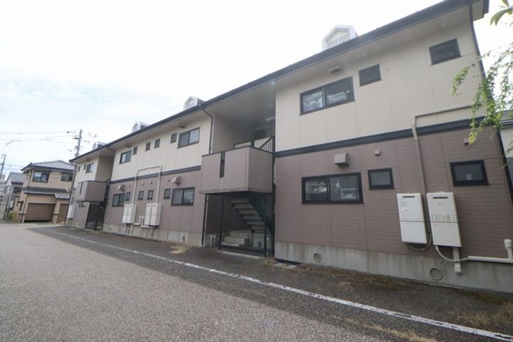 新潟県新潟市中央区新和4(アパート)の賃貸物件の外観