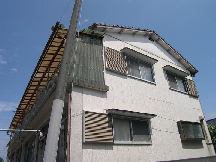 コーポ近松の外観