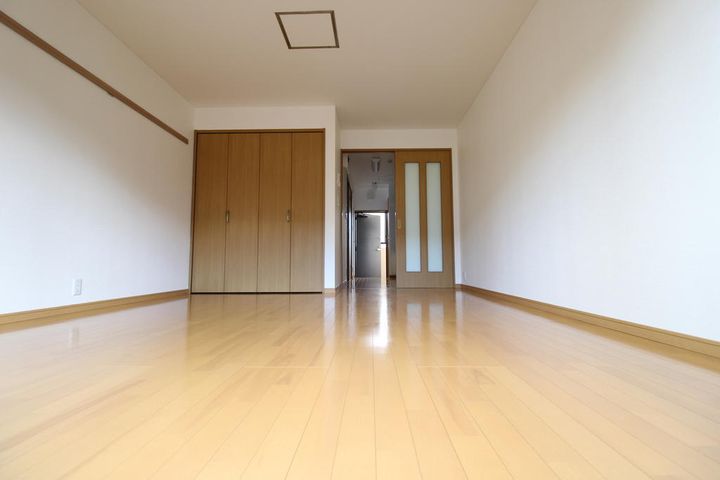 第1ジーオンビルの居間