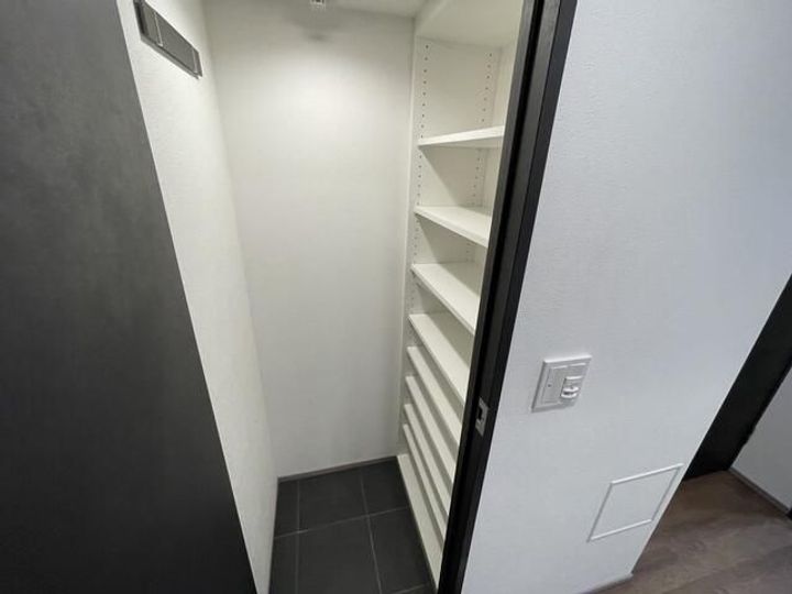 デュオステージ横濱桜木町の玄関