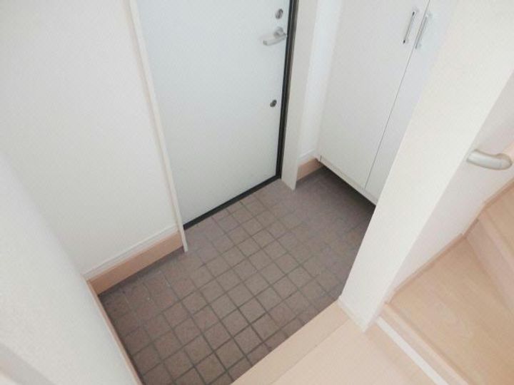 三重県鈴鹿市算所5(一戸建)の賃貸物件の玄関