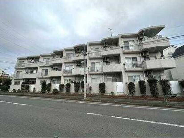 DRホームズ千歳烏山の外観