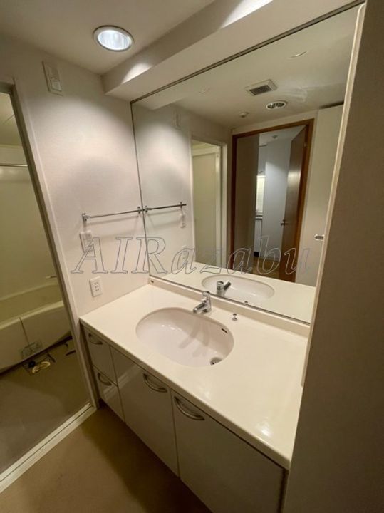 コトー赤坂の内装