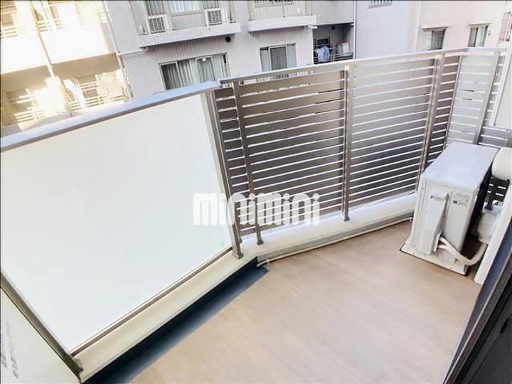 テ レジャンデール護国寺WESTの内装