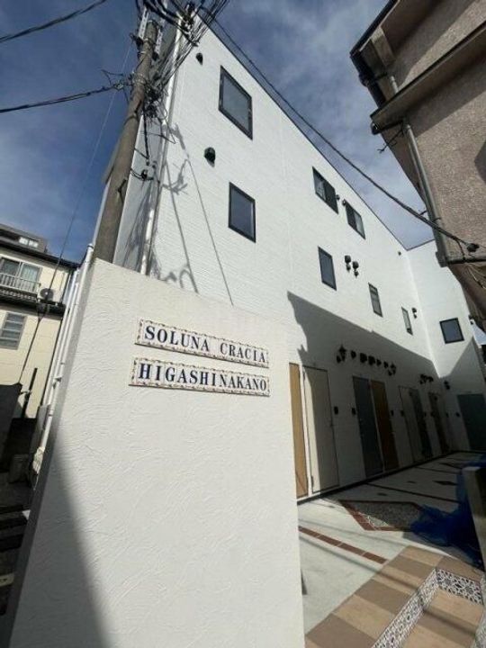 ソルナクレイシア東中野の外観