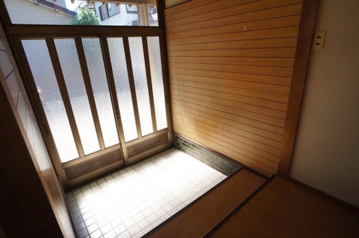新潟県新潟市東区山の下町(一戸建)の賃貸物件の玄関