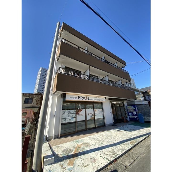 プログレス甲府の外観