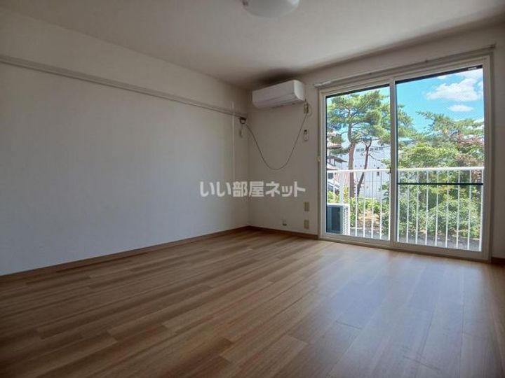 メゾン・ノルトの居間