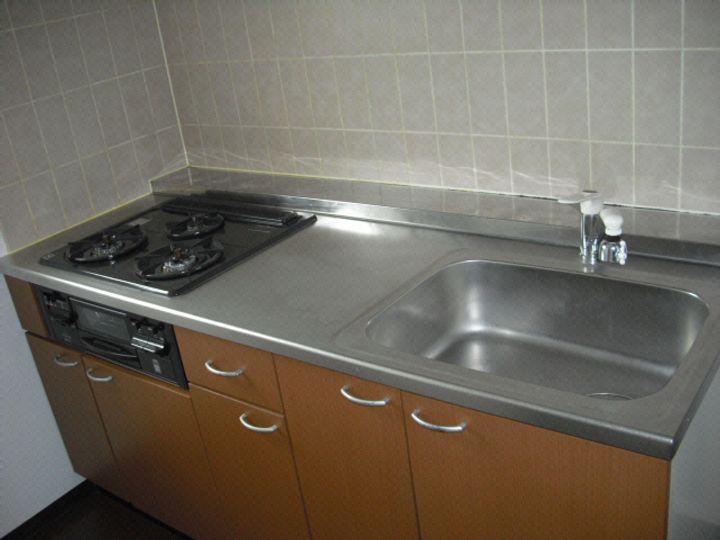 シャントゥール城南のキッチン