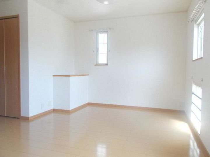 愛知県名古屋市守山区桜坂2(アパート)の賃貸物件の居間