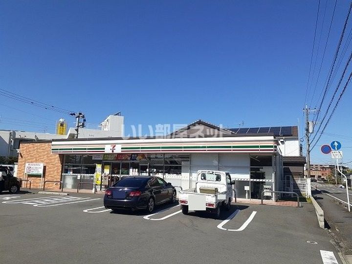 Sky Design IIIの周辺