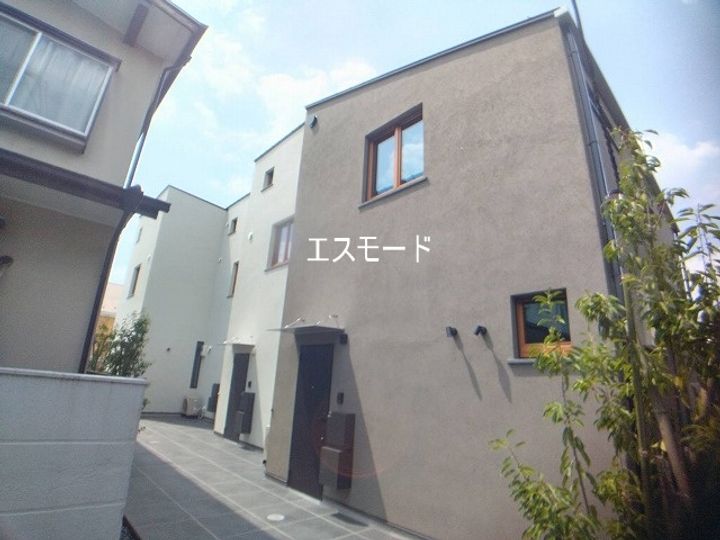 東京都世田谷区中町2(一戸建)の賃貸物件の外観