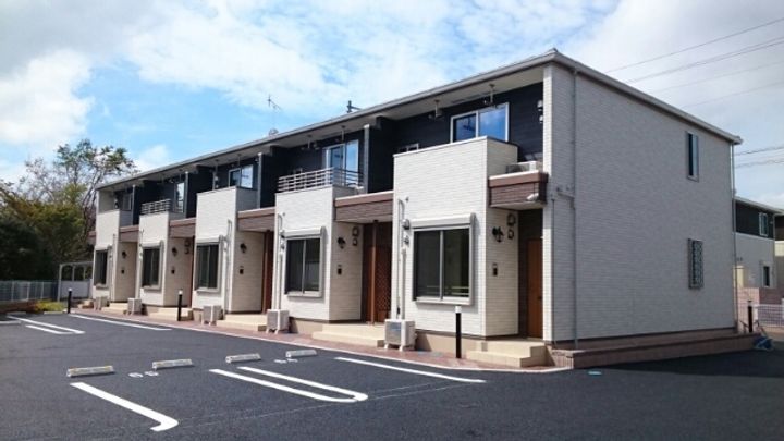 千葉県富里市七栄(アパート)の賃貸物件の外観