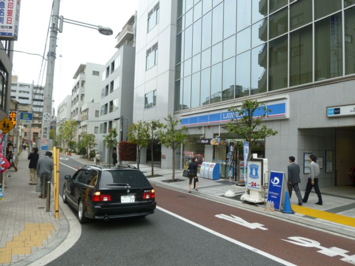 アデニウム高輪の周辺