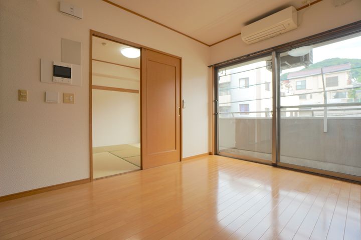 サンビレッジ岩川の居間