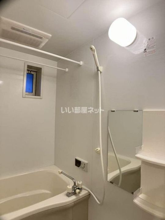 メゾンウィッシュの風呂