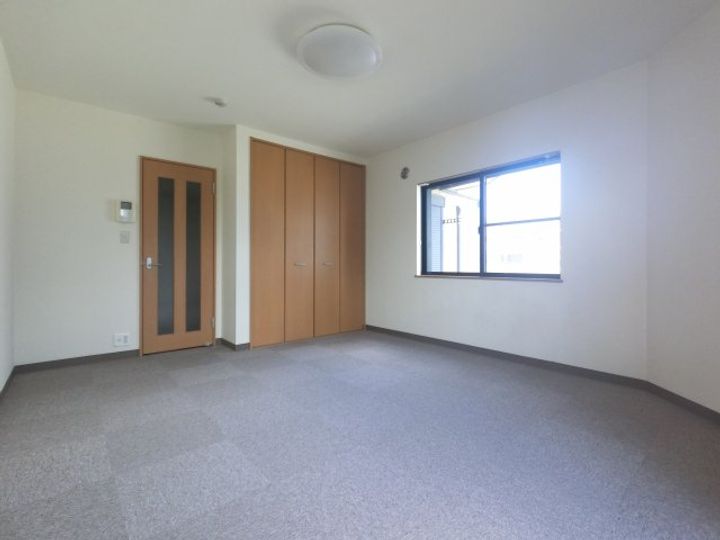 千葉県印旛郡酒々井町中川(アパート)の賃貸物件の居間