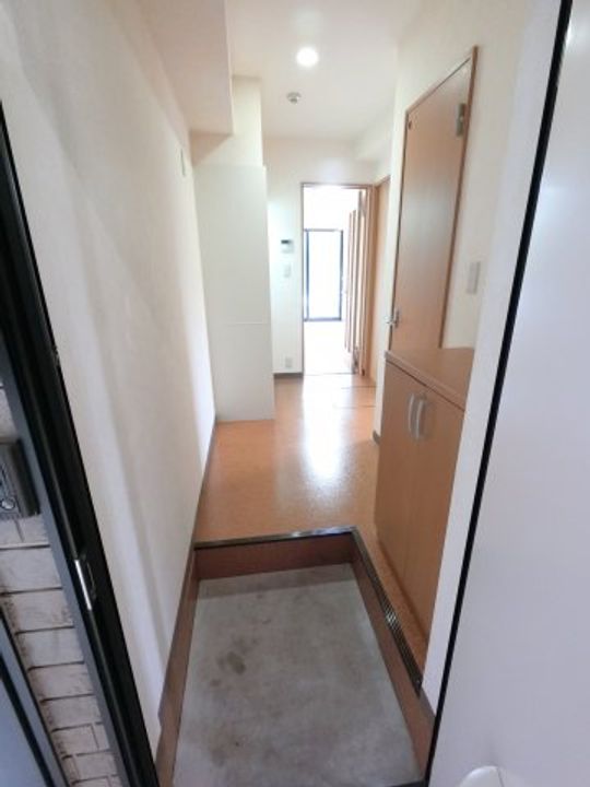 千葉県印旛郡酒々井町中川(アパート)の賃貸物件の玄関