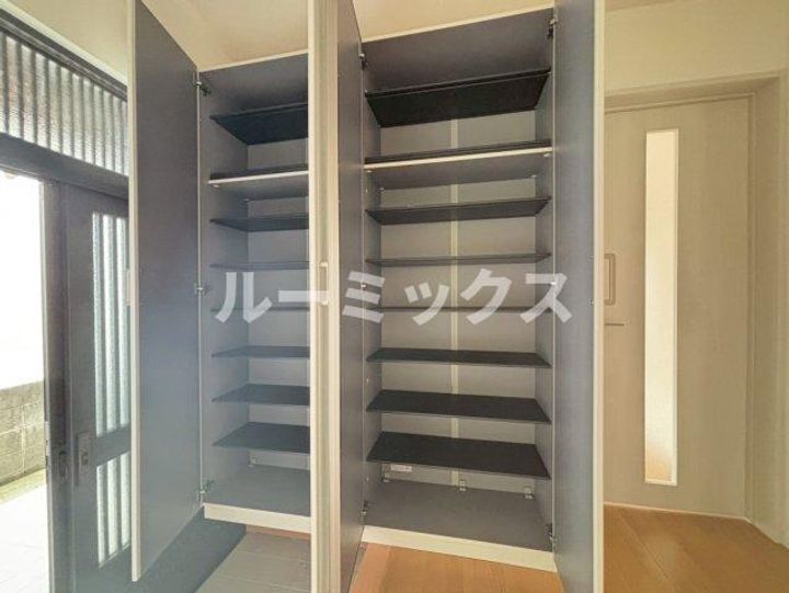 福岡県糸島市神在西1(一戸建)の賃貸物件の玄関