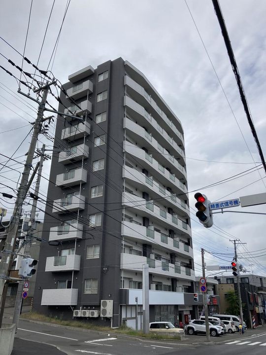 メープル川沿の外観