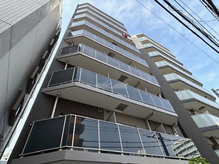 AZEST横濱関内の外観