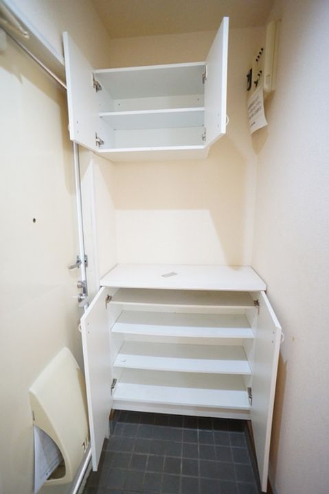 ローズマリーの内装