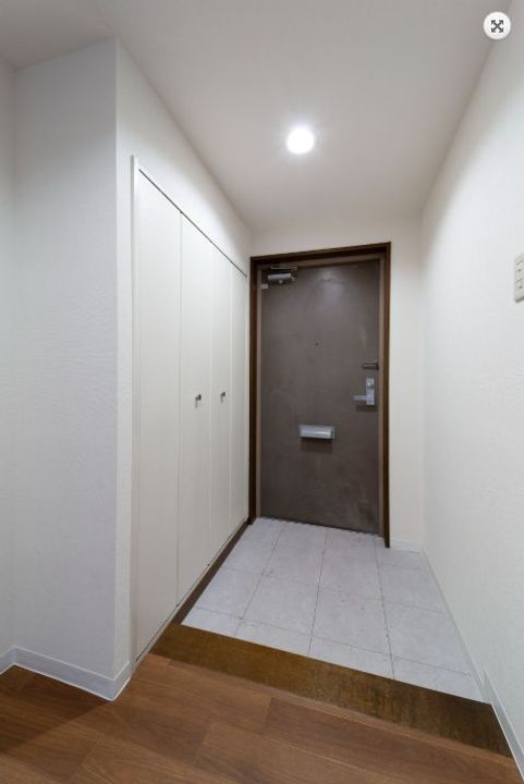 T’s garden横浜反町の玄関