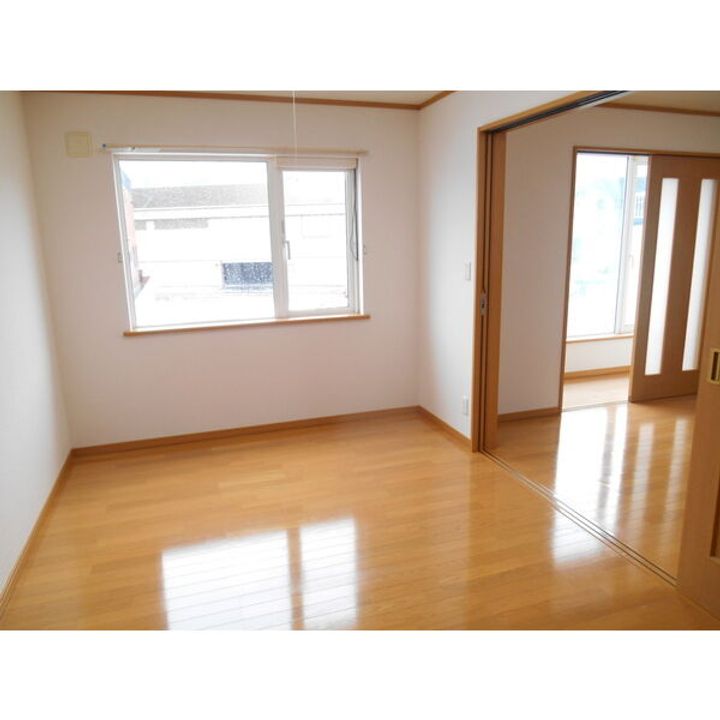 JOY2号館の居間