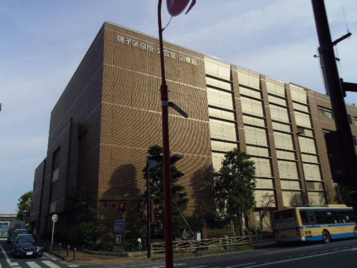 神奈川県横浜市磯子区東町(一戸建)の賃貸物件の周辺