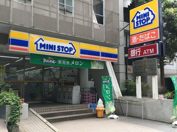 ガリシア代々木の周辺