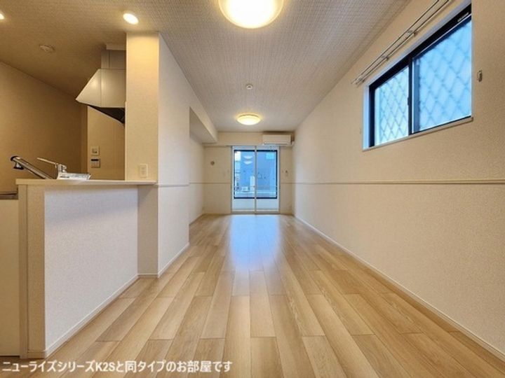 プティパニエ Aの居間