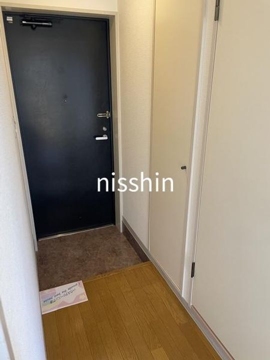 ヴェニーレ早稲田の玄関