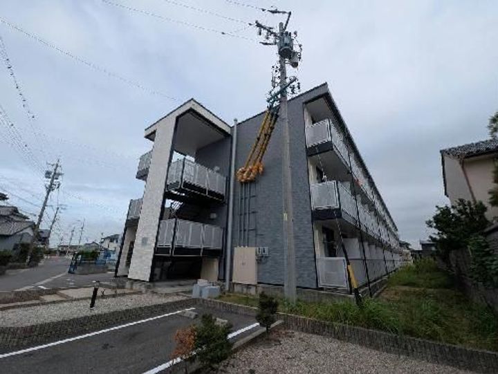 レオパレス水向の外観