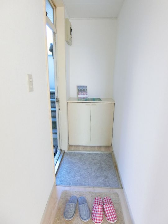 メゾン大平Bの玄関