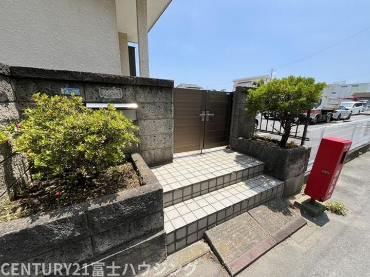 神奈川県茅ヶ崎市出口町(一戸建)の賃貸物件の地図