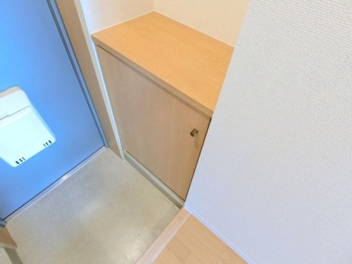 Lumiere2000の玄関