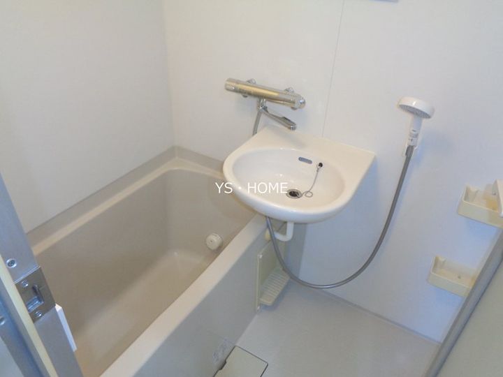 東京都中野区本町5(マンション)の賃貸物件の風呂