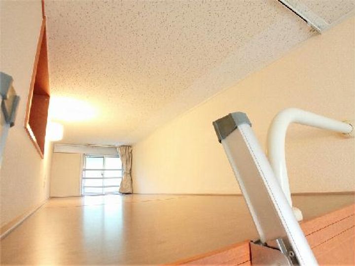 レオパレス彩の内装