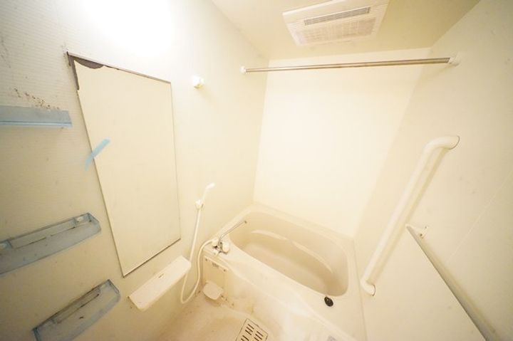 アクティフ長府Iの風呂