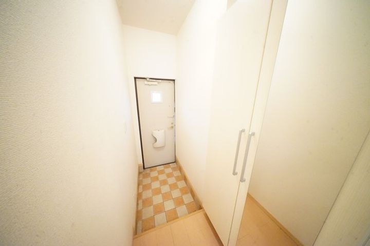 アクティフ長府Iの玄関