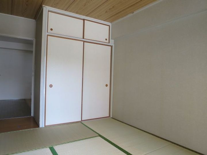 プリヴェ南万騎が原の居間