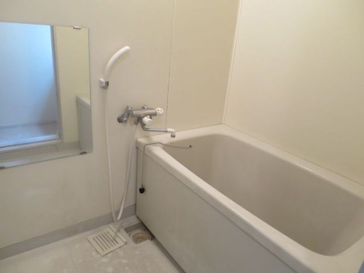 プリヴェ南万騎が原の風呂