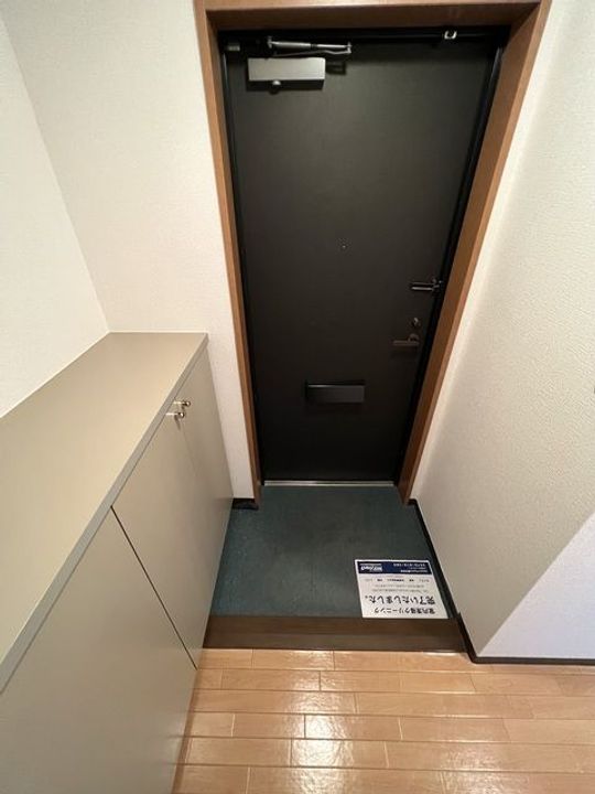 コンドミニオMの玄関