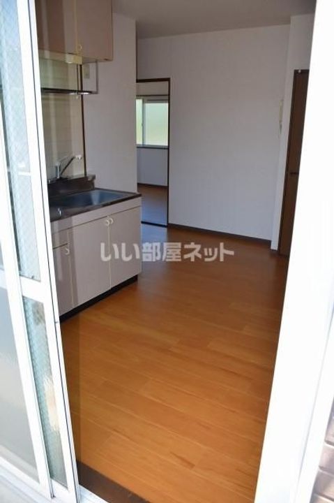 サンハイツ稲葉の居間