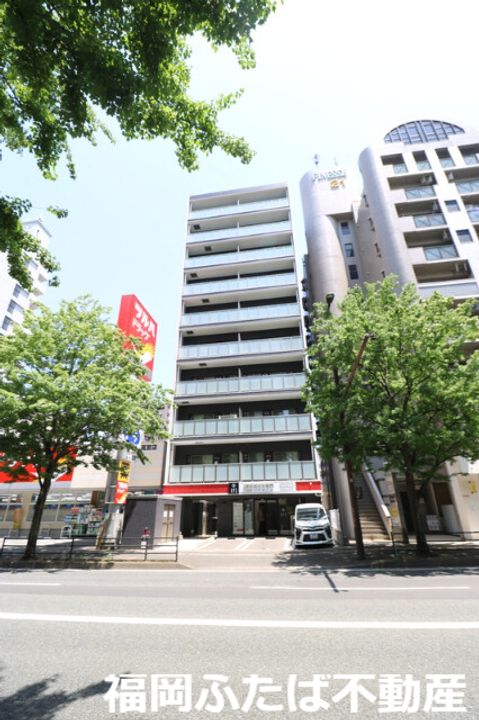 マルコビル平尾の外観