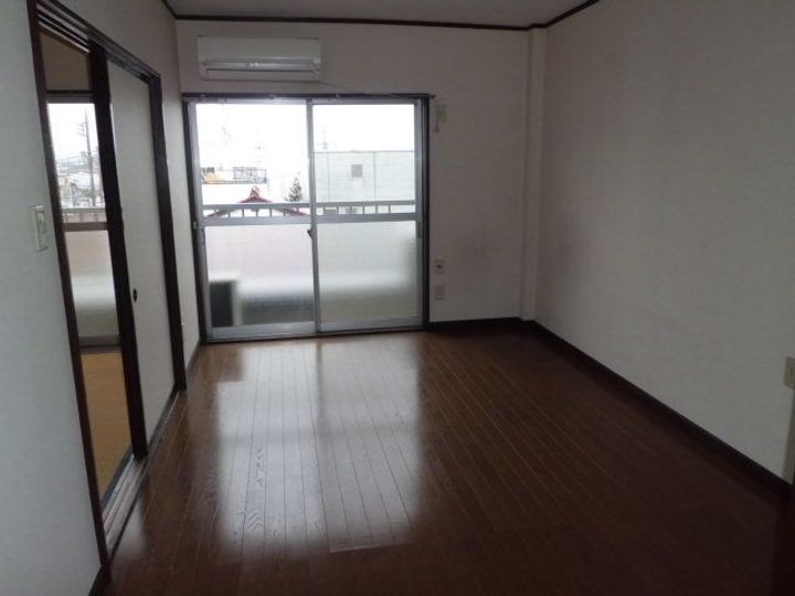 ハルヤマコーポの地図